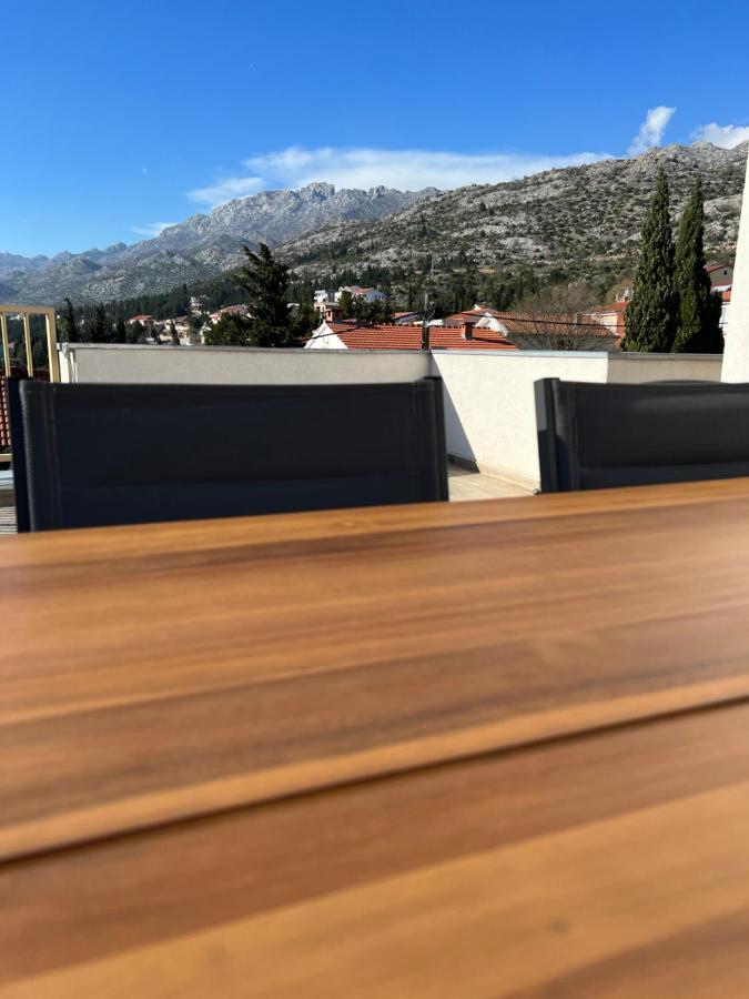 Sunset Huus Lejlighed Starigrad Paklenica Eksteriør billede